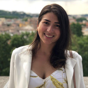 Meet your Posher, Gabriela